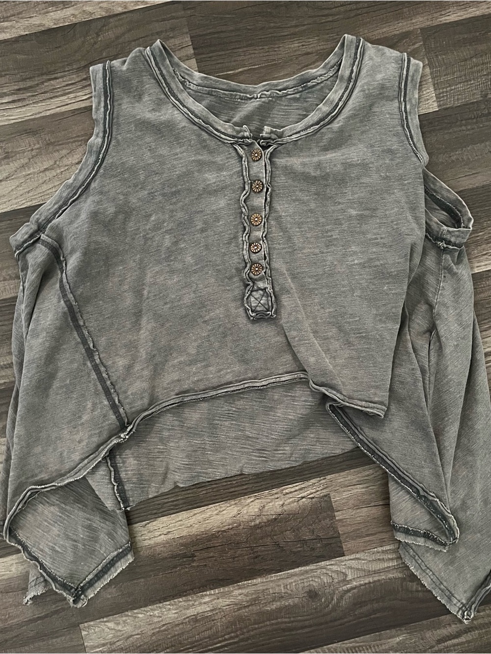 SHEIN Washed Gray Cold-Shoulder Henley Crop Top